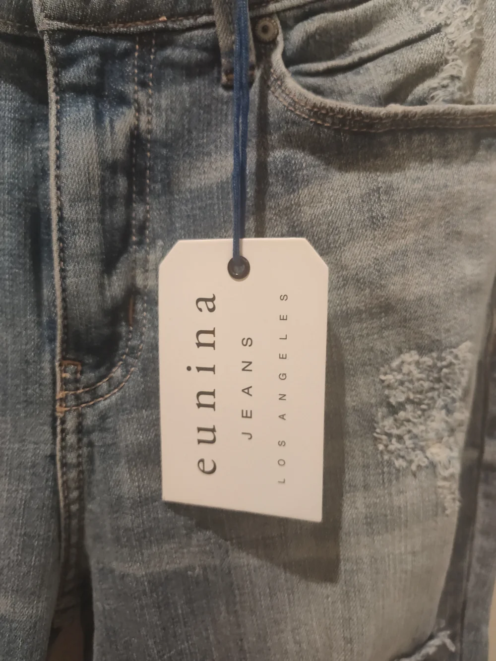 NWT Eunina Distressed Light Blue Women's Jeans Size 7